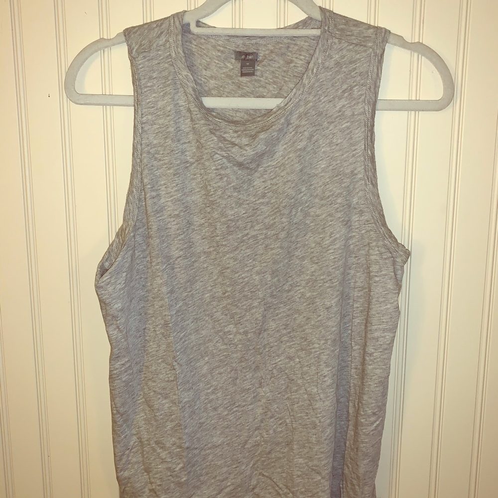 Tee shirt